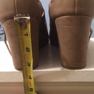 Nicole Shoes - Lovely wedged shoes Nicole Shoes - Lovely wedged shoes